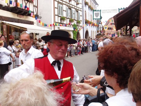 Fete du vin  Eguisheim - Photo Gite en Alsace - Aout 2010